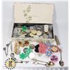 Image 1 : ESTATE BOX OF ASSORTED NIK NAKS AND VARIOUS ITEMS