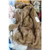 Image 1 : Mink Stole & Fox Fur Coat