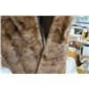 Image 2 : Mink Stole & Fox Fur Coat