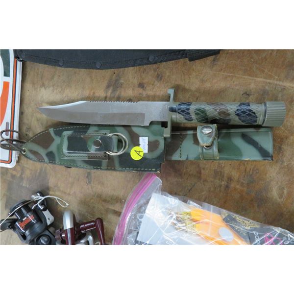 Knife w/Sheath