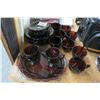 Image 2 : Red Glass Set of 8 Piece Dinner Set