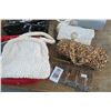 Image 2 : Lot of Beaded & Other Purses (18)