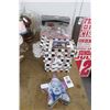 Image 1 : Marilyn Monroe Star Tin, I Love Lucy Picture Frames, Lunch Box & Bobble Head Dolls