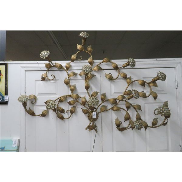 Lighted Metal Floral Wine Wall Décor