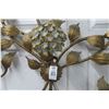 Image 2 : Lighted Metal Floral Wine Wall Décor