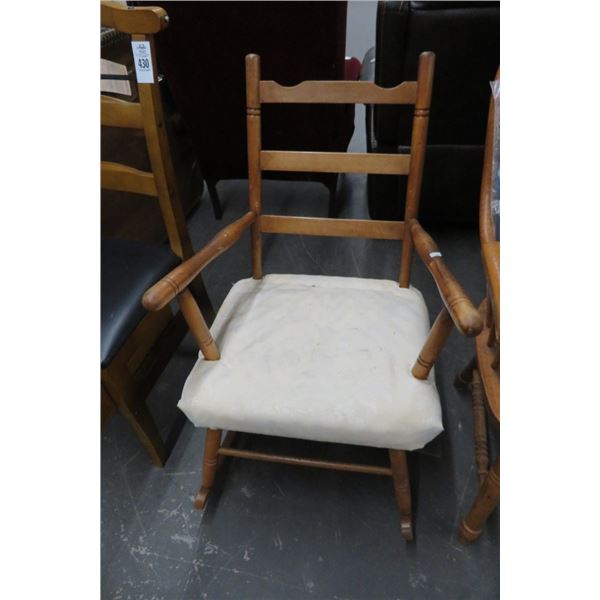 Old Maple Padded Rocker