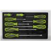 Image 1 : 9 PIECE SCREWDRIVER SET