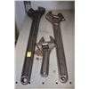 Image 1 : LOT OF 3 ASSORTED ADJUSTABLE WRENCHES 600MM, 500MM