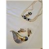Image 4 : High End Fashion Jewelry - 3 Necklaces, 2 Brooches and 4 Pairs of Earrings