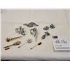 Image 1 : High End Fashion Jewelry - 4 Lapel Pins, 3 Brooches & 2 Pairs of Clip-on Earrings