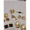 Image 4 : High End Fashion Jewelry - 4 Pairs of Earrings & 4 Brooches
