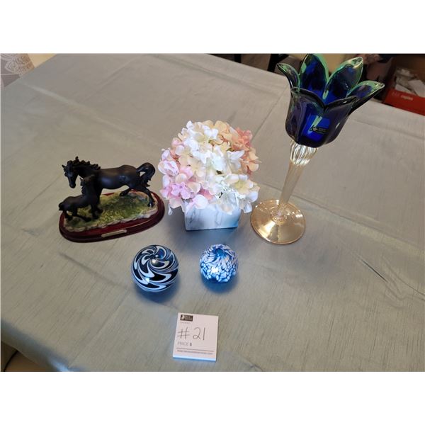 Canadian Rockies Horse Figurine, 2 Blown Glass Ornaments, Hand-Made Flower in Italy White Crystal.