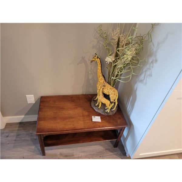 Giraffe Vase with Engraved Wood Coffee Table