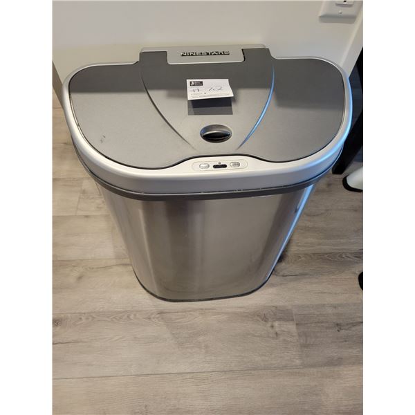 9 Stars Automated Dual Garbage/Recycle Bin