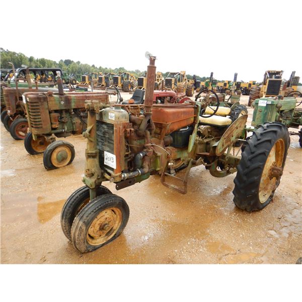 JOHN DEERE 39081 Farm Tractor