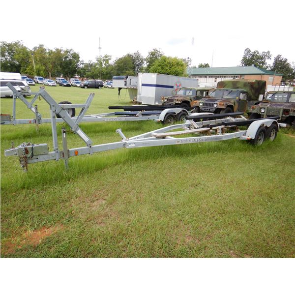 2009 EZ LOADER TEB27/750 TRAILER Boat
