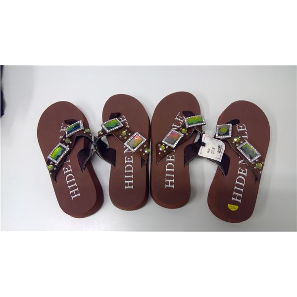 (2) Flip flops (Size: Medium)
