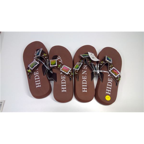 (2) Flip flops (Size: Medium)