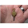 Image 2 : Hamilton watch key