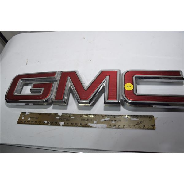 NOS GMC grill emblem