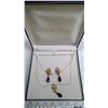 Image 2 : Vintage Fifth Avenue Black Onynx necklace and earring set with box