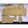 Image 2 : Package of assorted leather pieces