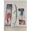 Image 2 : 3 XL fishing lures, one Len Thompson