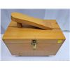 Image 2 : Wooden box with shoe shine/polishing supplies/leather care