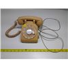 Image 1 : Beige Rotary Dial Desk Phone (works)
