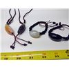 Image 2 : Agate + Onyx - 2 Necklaces, 2 Bracelets – adjustable