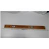 Image 1 : Vintage Wooden Level