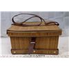 Image 2 : Antique Woven Picnic Basket