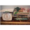 Image 1 : Kitchen Scale & Wood Kitchen Sign