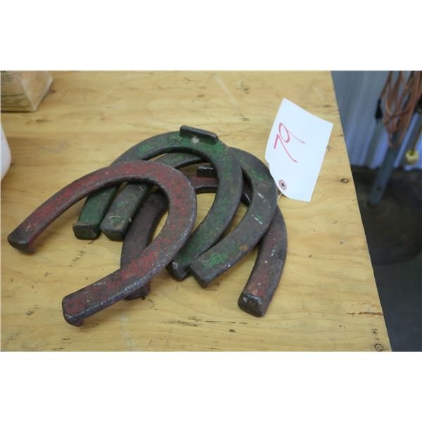 4 - Horse Shoes