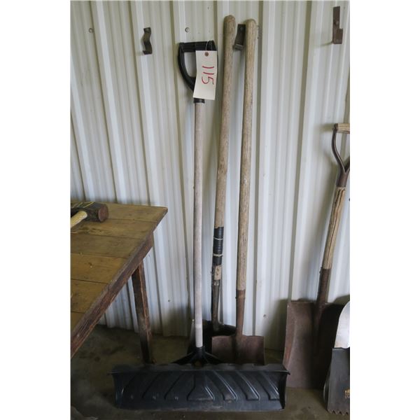 3 Shovels