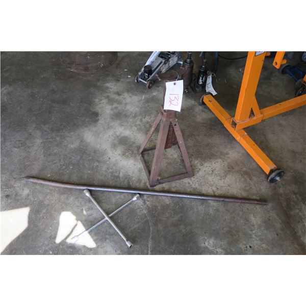 Pry Bar 54", Lug Wrench & Jack Stand