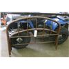 Image 2 : Metal Bed & Rails 54"