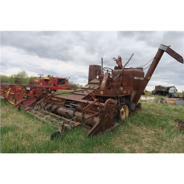 Massey Harris 90 Special Combine - Non-Running