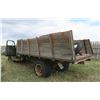 Image 5 : 1950's International Dually L-160 w/ Box - Sold As Is