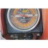 Image 18 : 706 IH Comes with Doal Loader 300 - Tires Rear 18.4x34 - 72HP