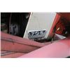 Image 4 : 706 IH Comes with Doal Loader 300 - Tires Rear 18.4x34 - 72HP