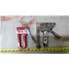 Image 1 : 2 Staple Guns