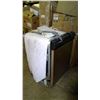 Image 1 : Dishwasher (Working Condition) - Approx. 22"x33"x22 1/2"