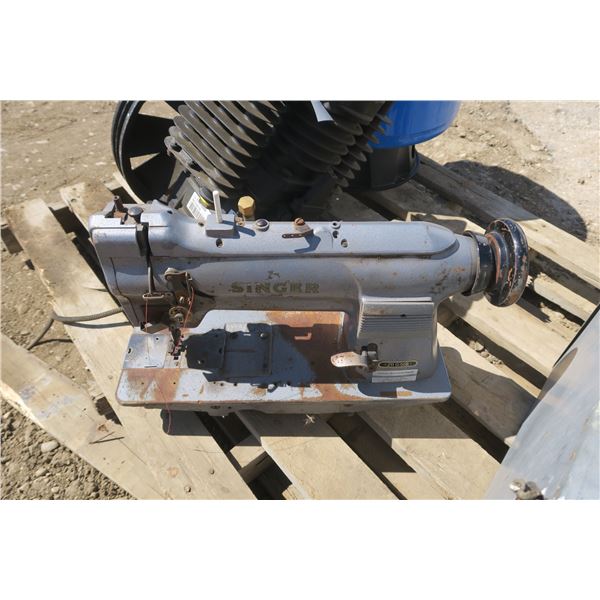 Singer Sewing Machine