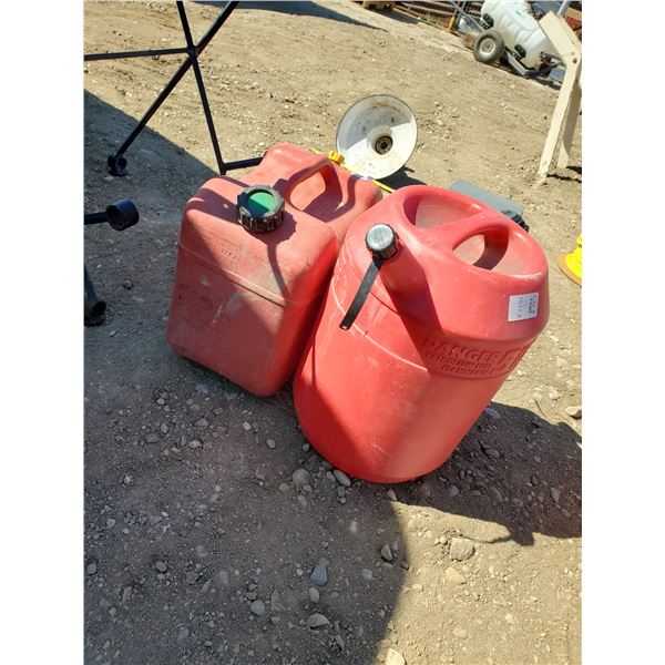 2 GAS CANS