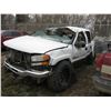 Image 2 : 2005, GMC SIERRA 2500HD CREWCAB 4WD DIESEL (white) 1GTHK23225F831221 (HAS KEYS)