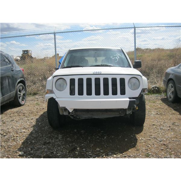 2009, JEEP PATRIOT SPORT 2WD (WHITE) 1J4FT28BX9D167677 (NO KEYS)
