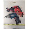 Image 1 : 2 electric drills