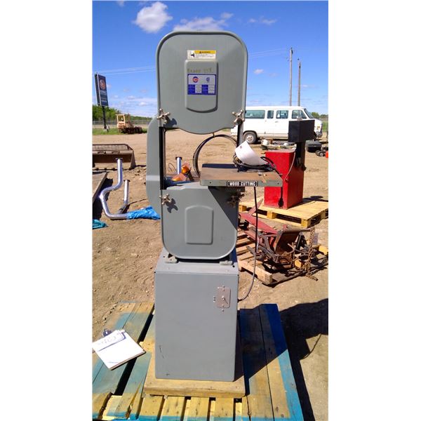120V/7.5A Band Saw