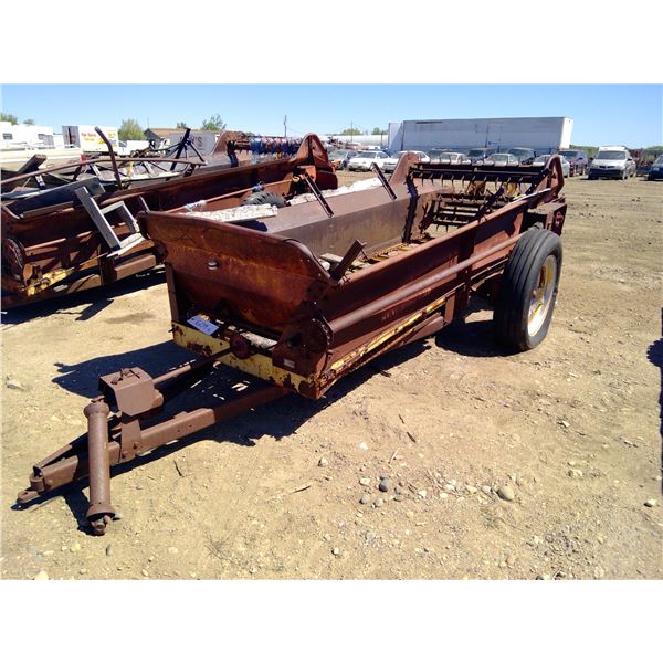 New Holland Manure Spreader - 10'